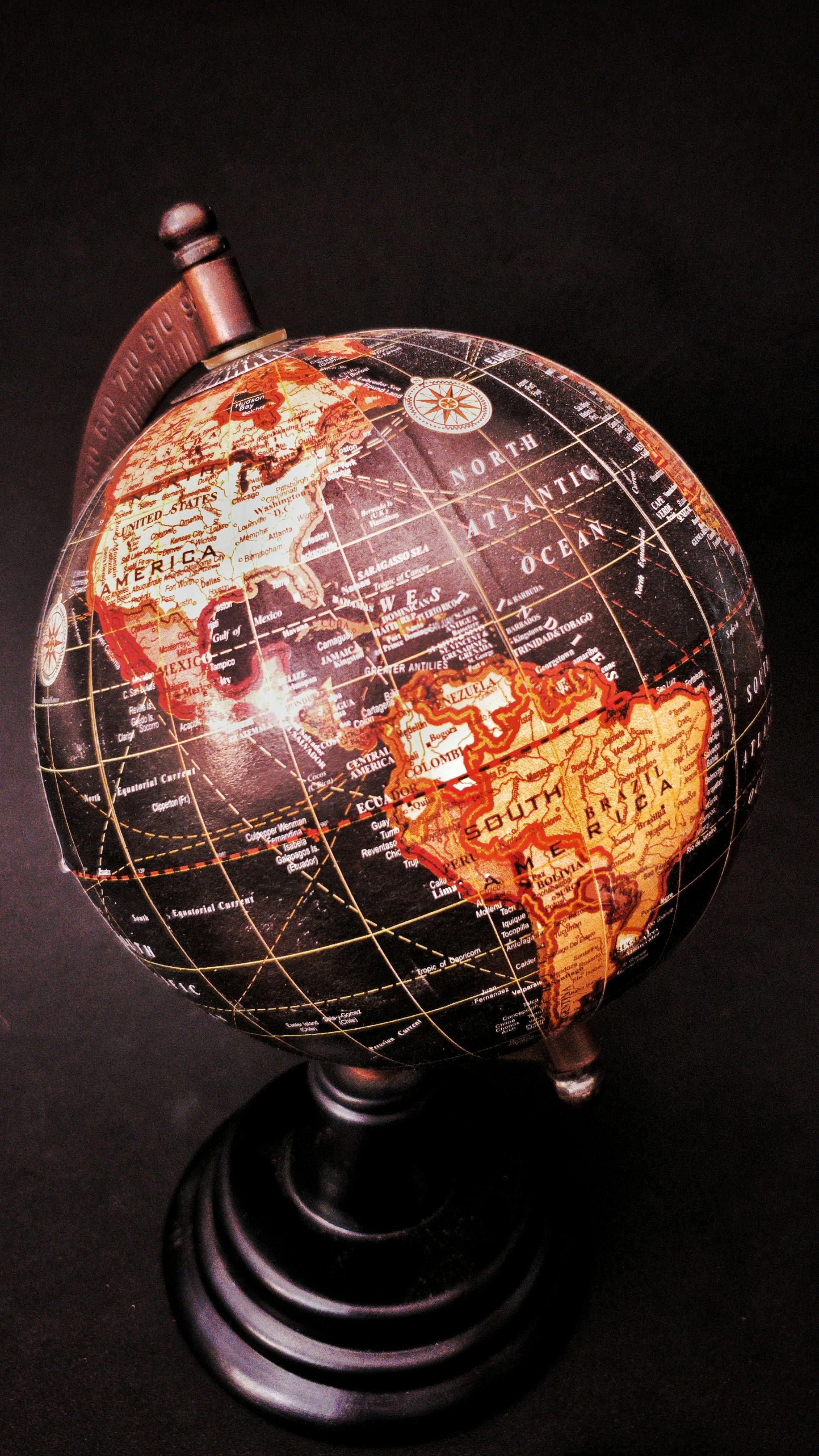 Services Designed to Cross Borders